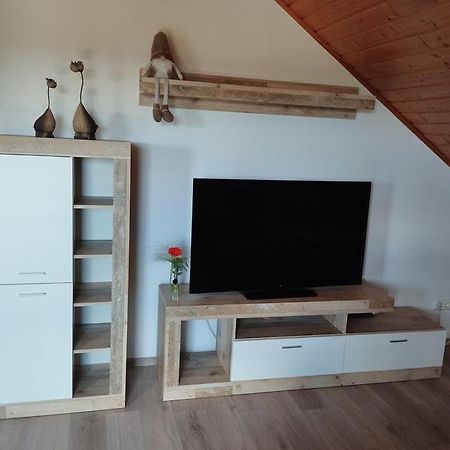 Ferienwohnung Zur Schoenen Aussicht Бухен Екстериор снимка
